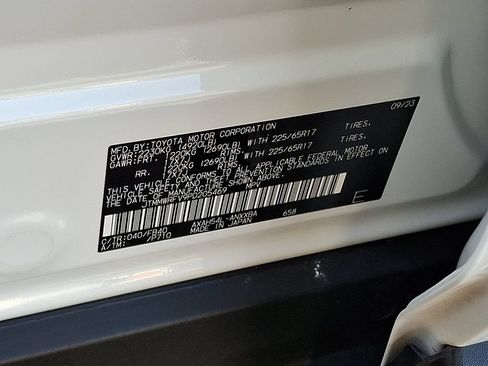 Certified 2023 Toyota RAV4 LE AWD/4WD image 29