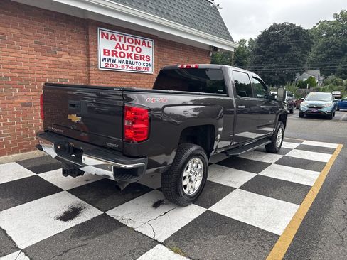 Used 2015 Chevrolet Silverado 2500 LT w/ LT Convenience Package AWD/4WD image 3
