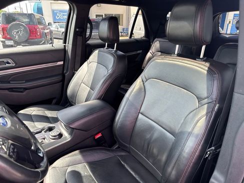 Used 2018 Ford Explorer Sport AWD/4WD image 12