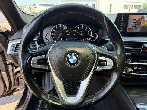 Used 2018 BMW 530i RWD image 9