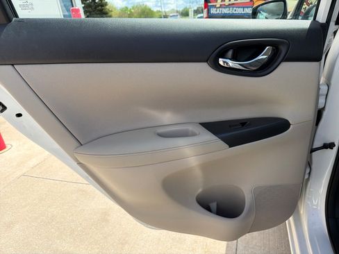 Used 2016 Nissan Sentra S FWD image 18