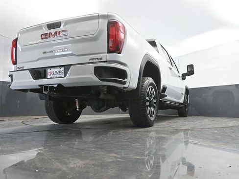 Used 2020 GMC Sierra 2500 AT4 w/ AT4 Premium Package AWD/4WD image 41