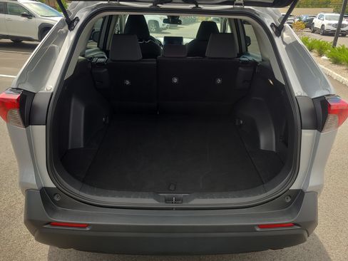 Certified 2025 Toyota RAV4 XLE AWD/4WD image 29
