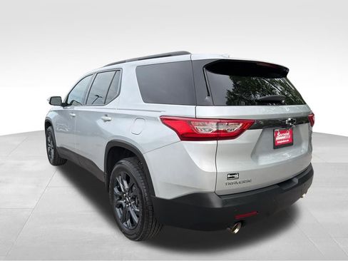 Used 2021 Chevrolet Traverse RS image 3