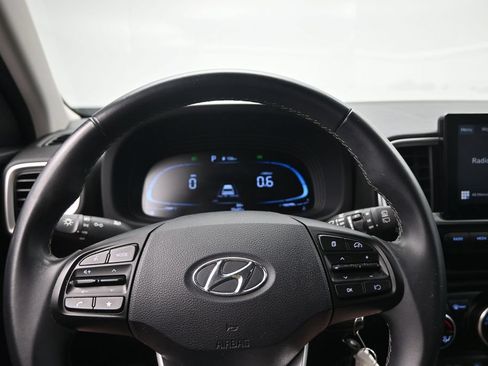 Certified 2023 Hyundai Venue SEL FWD image 13