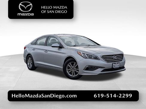 Used 2015 Hyundai Sonata SE w/ Option Group 09 FWD image 1