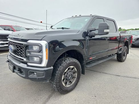Used 2023 Ford F250 Lariat w/ Lariat Ultimate Package AWD/4WD image 2