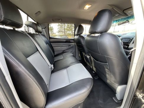Used 2015 Toyota Tacoma 4x4 Double Cab image 20