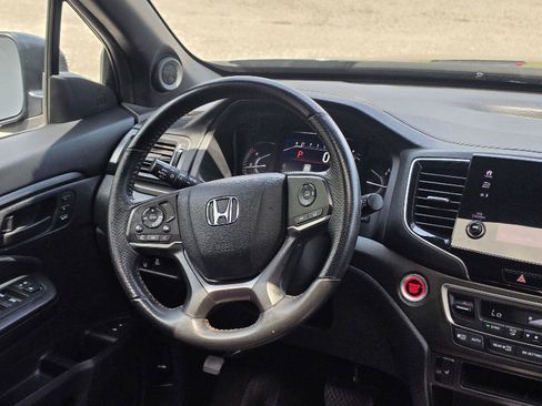 Used 2023 Honda Passport TrailSport image 22