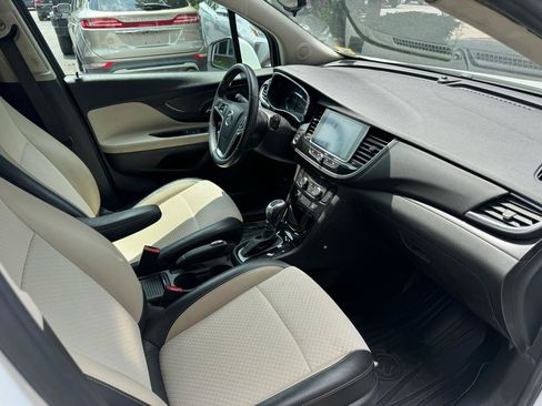 Used 2021 Buick Encore Preferred w/ Safety Package AWD/4WD image 15