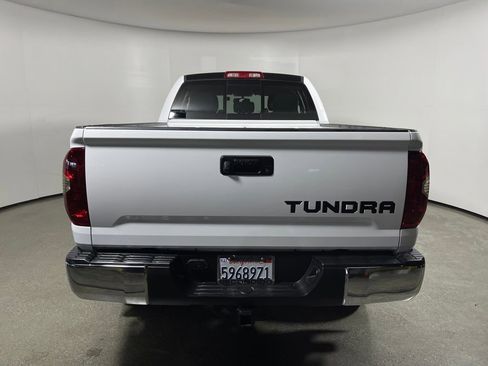 Used 2016 Toyota Tundra SR5 w/ SR5 Upgrade Package image 4