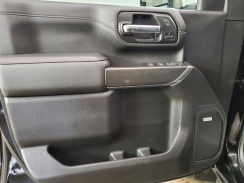 Used 2022 GMC Sierra 2500 AT4 w/ AT4 Premium Plus Package image 14
