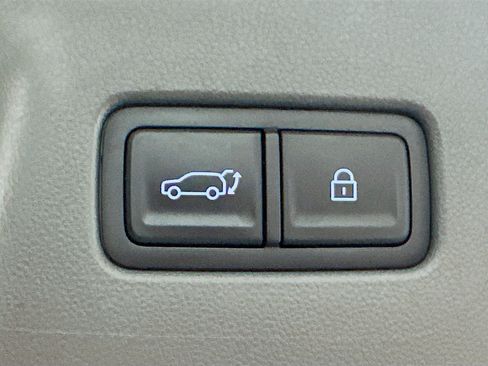 Used 2024 Hyundai Santa Fe SEL FWD image 30