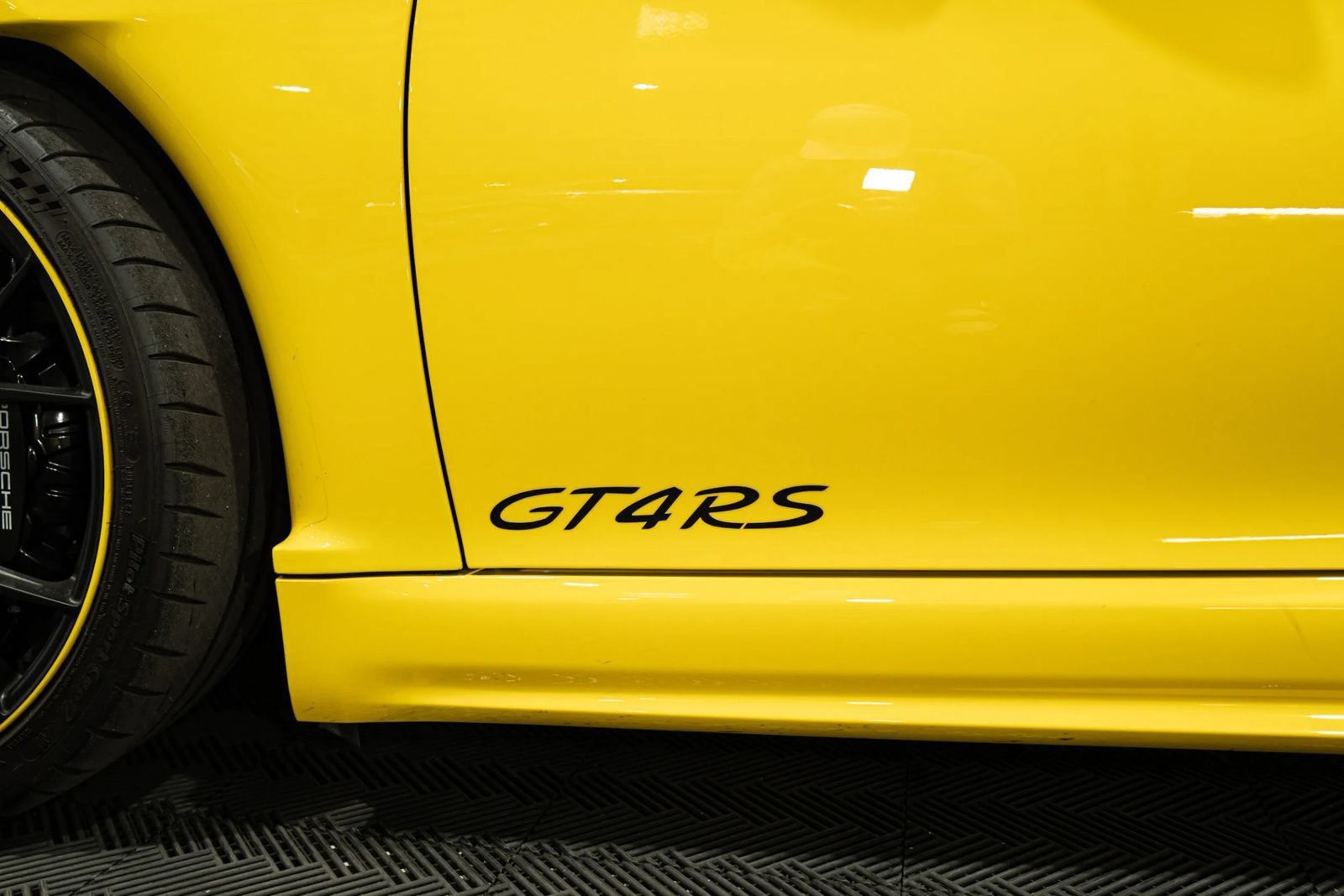 Used 2023 Porsche 718 Cayman GT4 RS w/ Weissach Package RWD image 8
