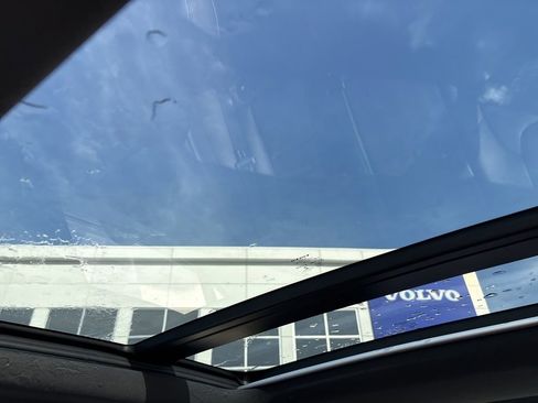 Certified 2023 Volvo S60 B5 Plus w/ Climate Package FWD image 22