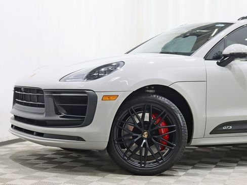 Used 2023 Porsche Macan GTS image 2