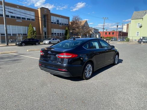 Used 2019 Ford Fusion SE image 5