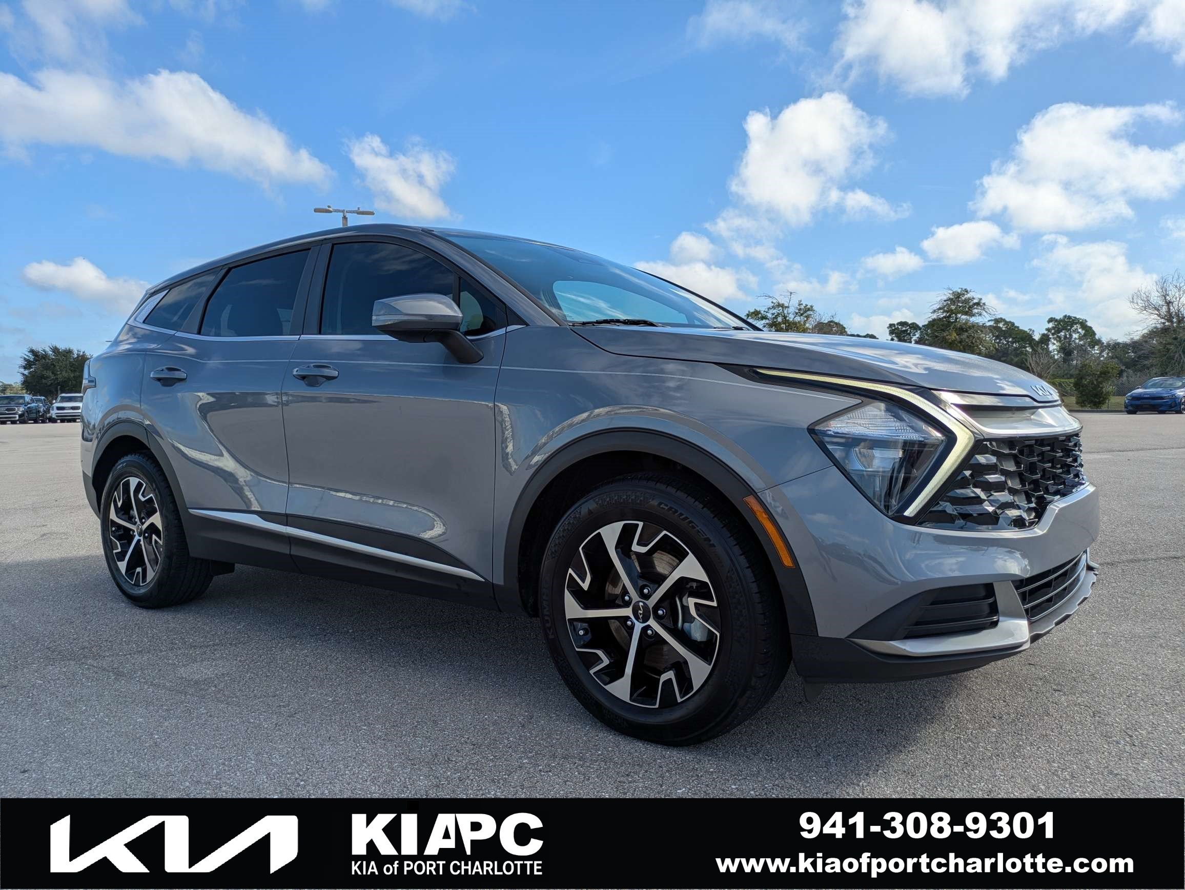 Used 2023 Kia Sportage EX FWD image 1