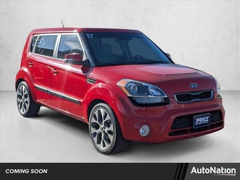 Used 2012 Kia Soul ! w/ Premium Pkg image 1