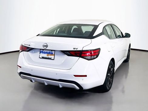 Used 2024 Nissan Sentra SV FWD image 9