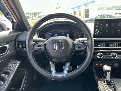 Used 2025 Honda Civic Sport image 12