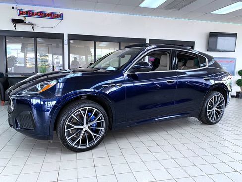 Used 2023 Maserati Grecale GT AWD/4WD image 3