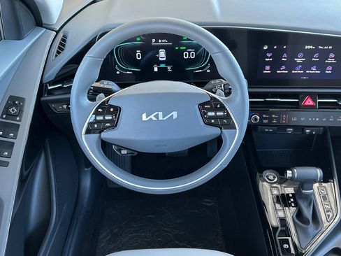 New 2026 Kia Niro EX w/ EX Premium Package FWD image 15