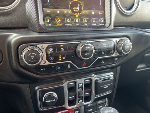 Used 2023 Jeep Wrangler Unlimited Rubicon 4xe w/ Cold Weather Group image 13