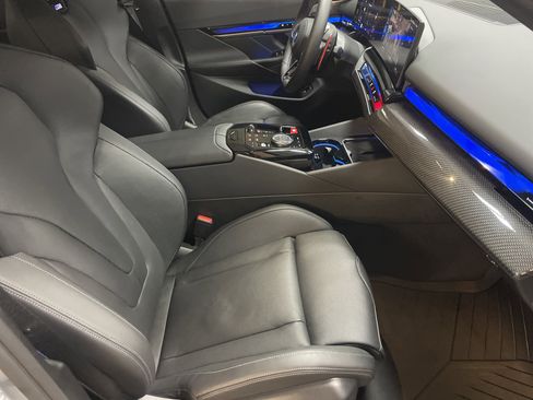 Used 2026 BMW M5 w/ Carbon Package AWD/4WD image 34