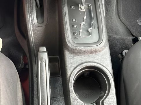 Used 2015 Jeep Wrangler Sport w/ Quick Order Package 24S AWD/4WD image 20
