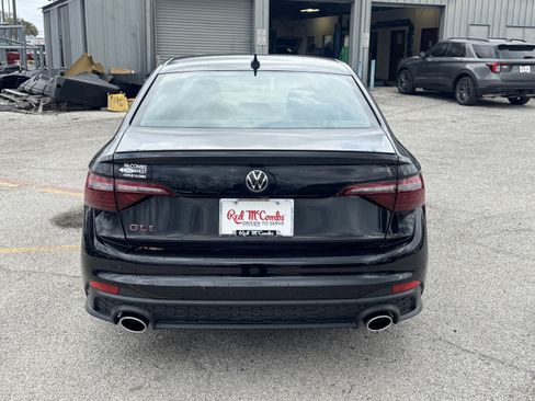 Used 2024 Volkswagen Jetta GLI Autobahn w/ GLI Black Package image 6