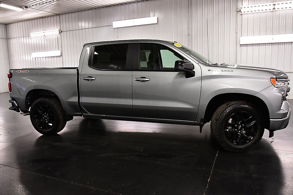 New 2026 Chevrolet Silverado 1500 RST w/ RST Select Package AWD/4WD image 8