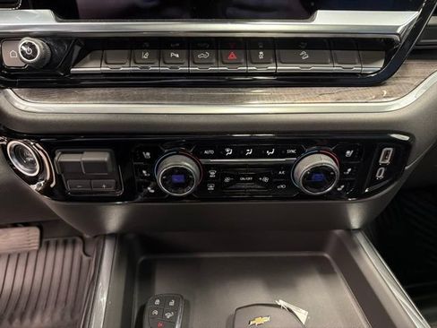 Used 2025 Chevrolet Silverado 3500 LTZ w/ LTZ Plus Package AWD/4WD image 24