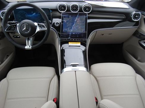 New 2026 Mercedes-Benz GLC 300 4MATIC image 32