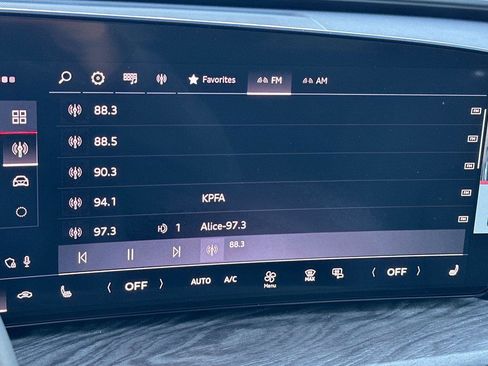 New 2025 Audi Q5 Premium image 17