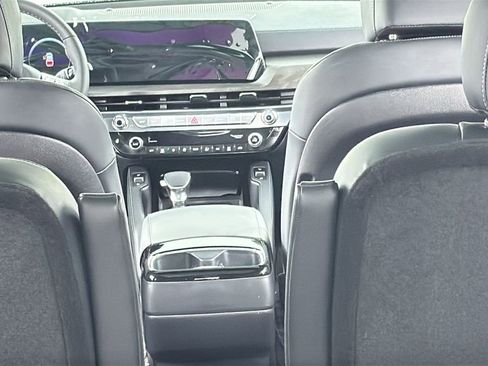 Used 2025 Kia Telluride SX Prestige X-Pro image 16