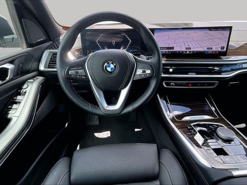 Used 2025 BMW X5 sDrive40i w/ Premium Package RWD image 6