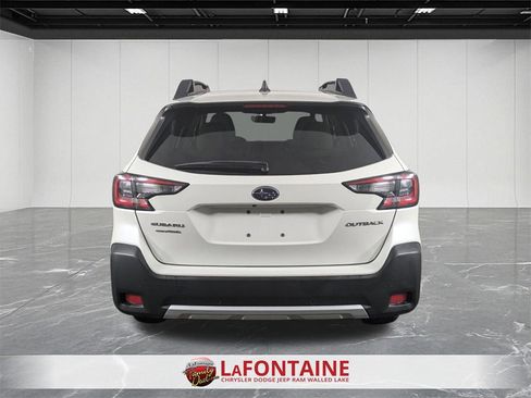 Used 2023 Subaru Outback Limited image 4