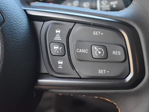 Used 2024 Jeep Wrangler Unlimited Sport AWD/4WD image 23