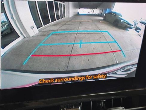 Used 2023 Toyota Corolla Cross L FWD image 12