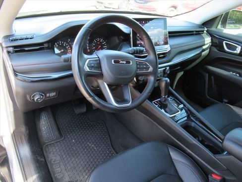 Used 2022 Jeep Compass Trailhawk w/ Trailhawk Convenience Group image 14