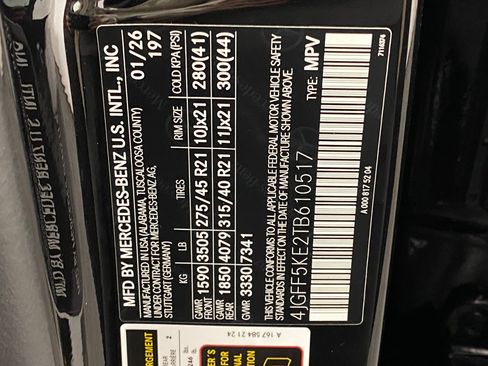 New 2026 Mercedes-Benz GLS 450 4MATIC image 21