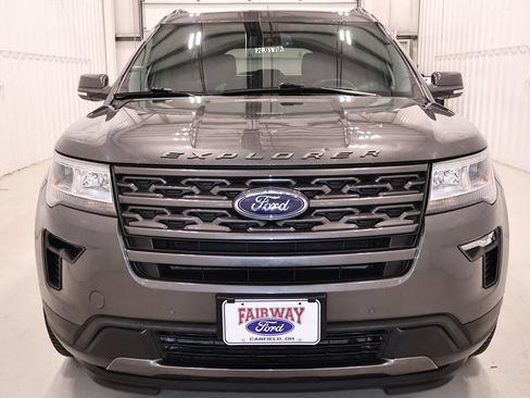 Certified 2018 Ford Explorer XLT w/ Equipment Group 202A AWD/4WD image 4