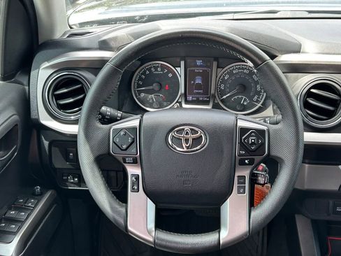 Used 2022 Toyota Tacoma SR5 image 36