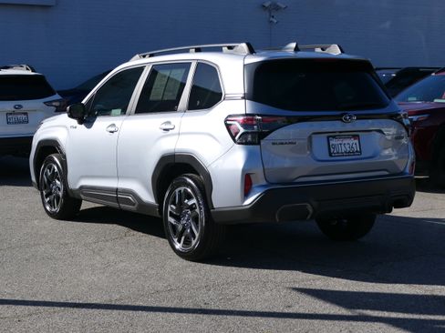 Certified 2025 Subaru Forester Limited w/ Popular Package image 3