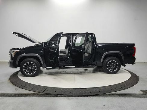 Used 2024 Toyota Tundra Limited AWD/4WD image 12