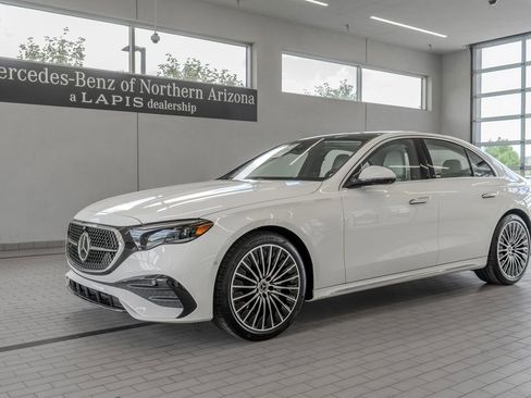 Used 2026 Mercedes-Benz E 350 4MATIC Sedan image 3