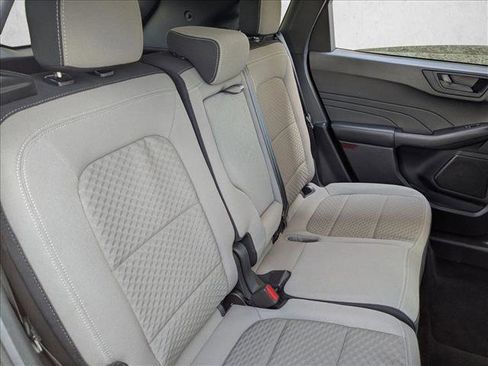 Used 2022 Ford Escape SE w/ SE Sport Appearance Package image 19