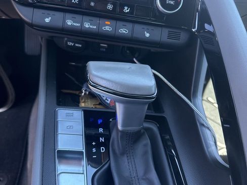 Used 2023 Hyundai Elantra SEL w/ Convenience Package image 5