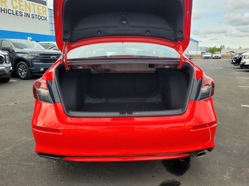 Used 2025 Honda Civic Sport image 27
